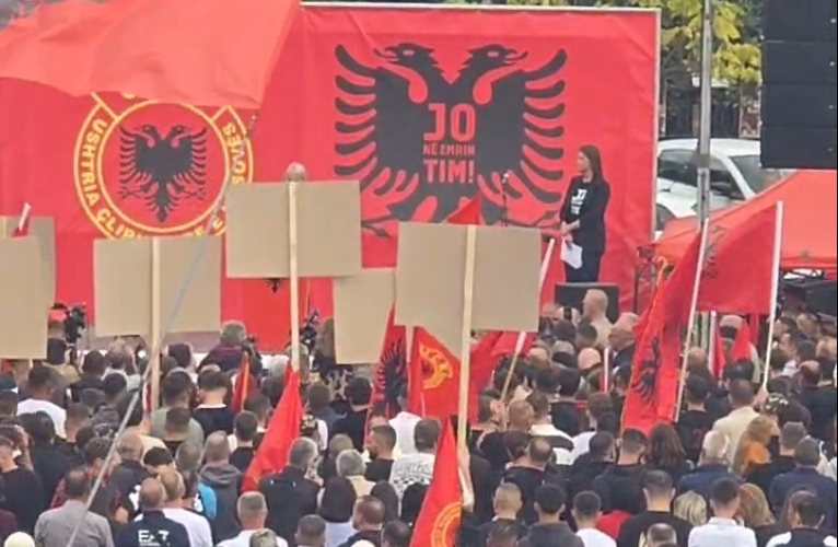Протестен марш во Скопје во поддршка на екс водачите на ОВК