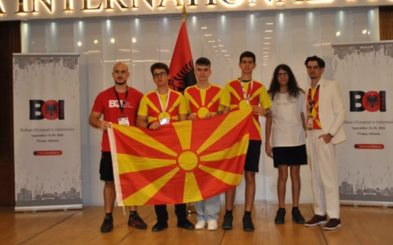 Голем успех во Тирана: Македонските средношколци освоија сребро и бронза на Балканската олимпијада по информатика