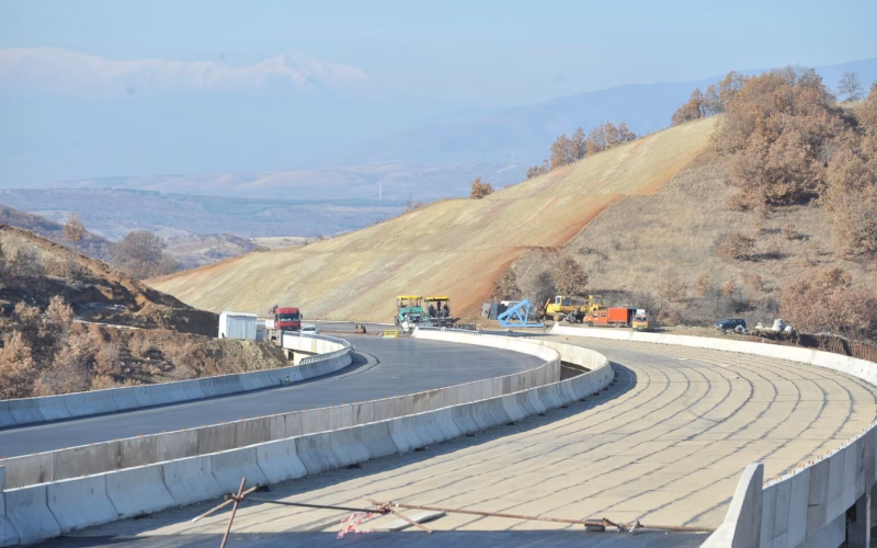 Почнува изградбата на автопатот Кичево – Букојчани, ќе се гради четири години