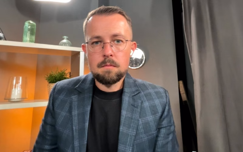 Скрински: Урамнотежените пораки на Јотова можеби ја објаснуваат поддршката кај гласачите во Македонија