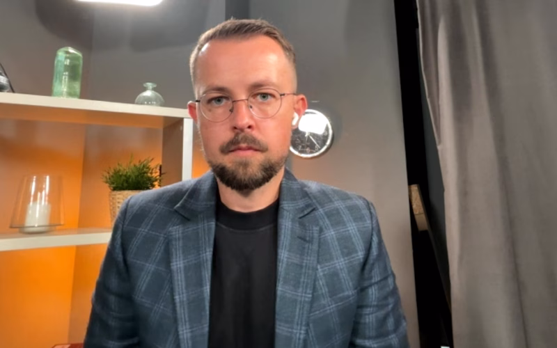 Скрински за 4ТВ: Не очекувам промена на бугарската позиција кон Македонија по изборите