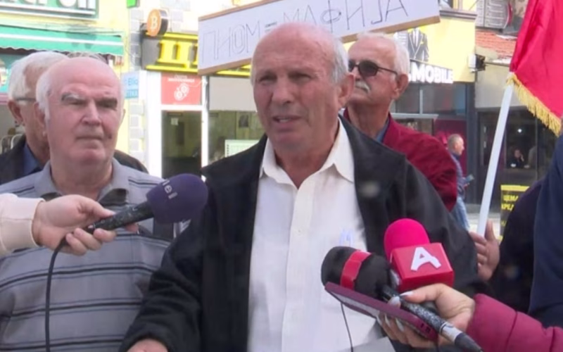 Пензионерите повторно на протест: Се бара линеарно покачување на пензиите, нов закон и оставка од Станка Трајкова